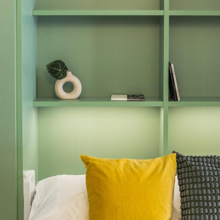 Green suite by Concept Flats - Superior Studio - 21