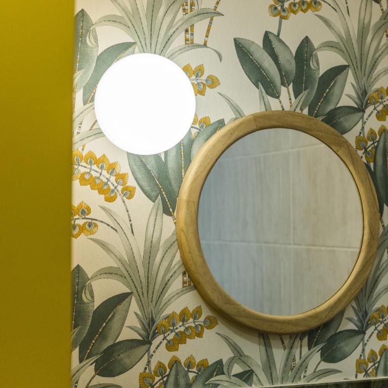 Green suite by Concept Flats - Superior Studio - 26
