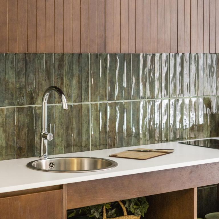 Green suite by Concept Flats - Superior Studio - 27