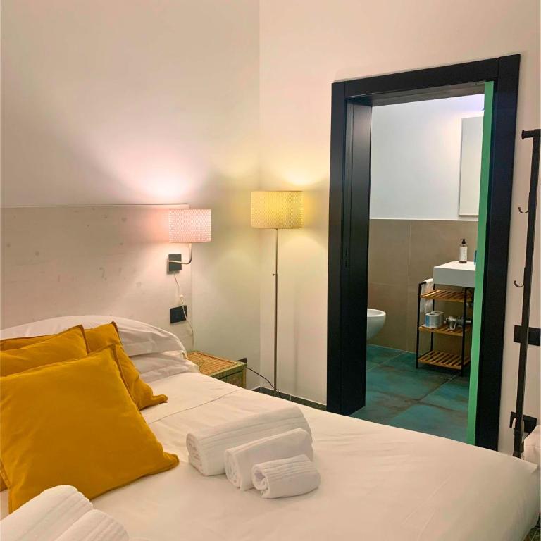 Amoredimare B&B in Villa - Camera Matrimoniale/Doppia con Letti Singoli con Letto Supplementare - 5