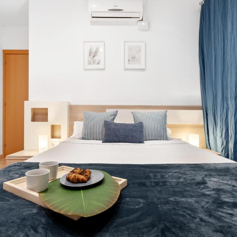 Lodging Apartments Villarroel apartment - Two-Bedroom Apartment - 3