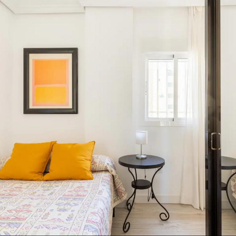 Apartamento amplio con 4 habitaciones y 2 baños - Great apartment with 4 rooms - 2 baths - Apartamento - 26