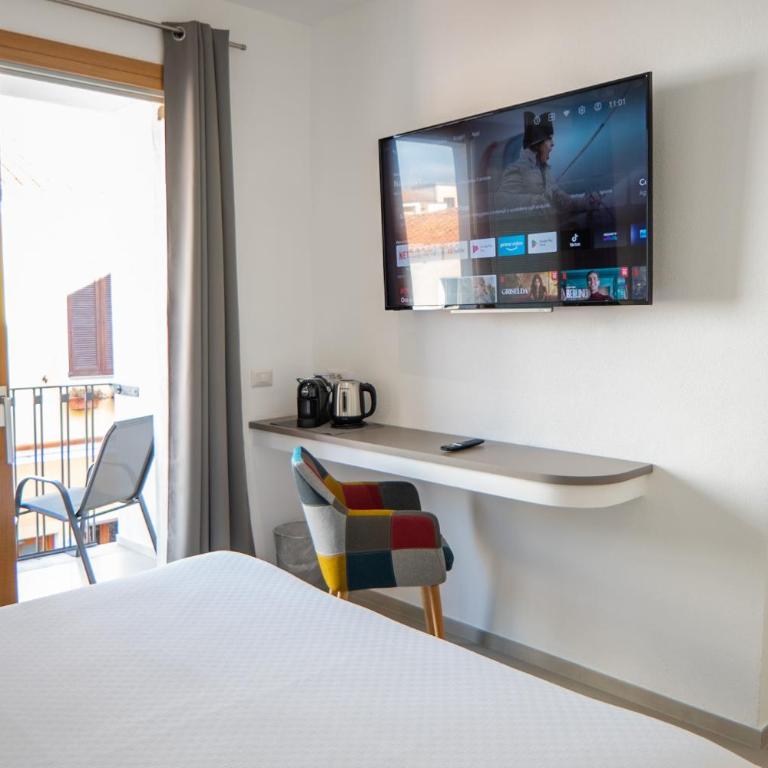 Nuova -Luxury Rooms & Apartment- - Camera Matrimoniale/Doppia con Letti Singoli con Balcone - 2