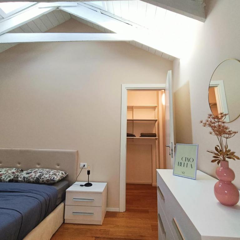 YR Apartments Bocconi- Modern Loft, 3 Min Walk to Duomo Tram - One-Bedroom House - 38