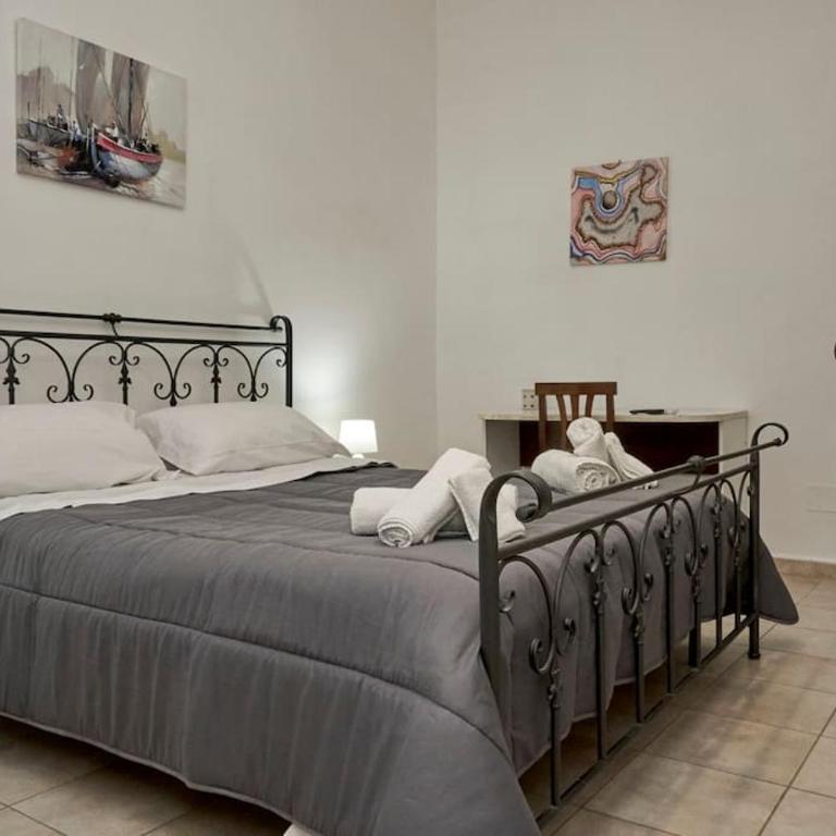 Napoli Duomo Center Home - Two-Bedroom Apartment - 2