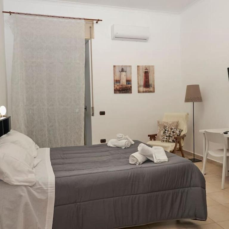 Napoli Duomo Center Home - Two-Bedroom Apartment - 3