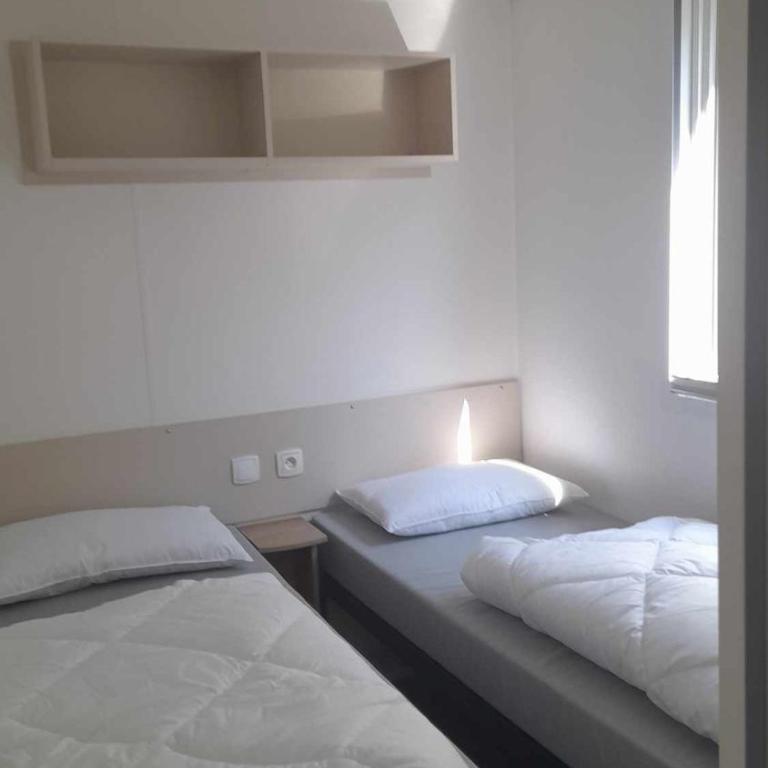 MOBILHOME EN BORD DE MER sur camping 4 étoiles - Mobile Home - 6