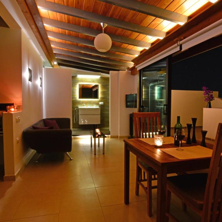 Crystalsuite. Beautiful penthouse with sea views - One-Bedroom Apartment - 20