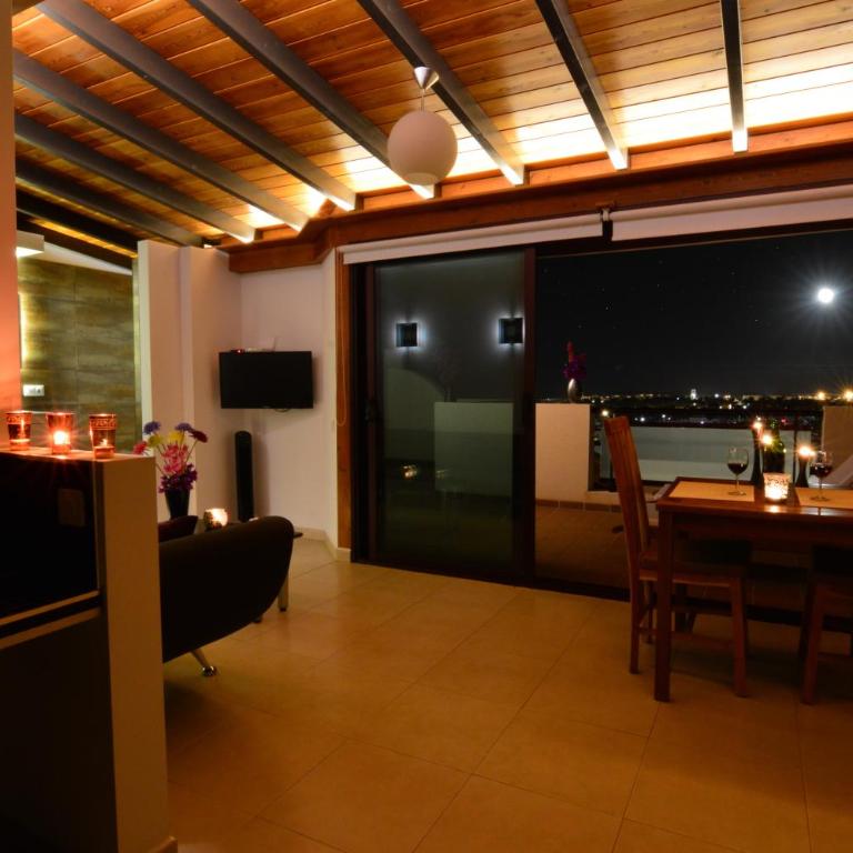 Crystalsuite. Beautiful penthouse with sea views - One-Bedroom Apartment - 21