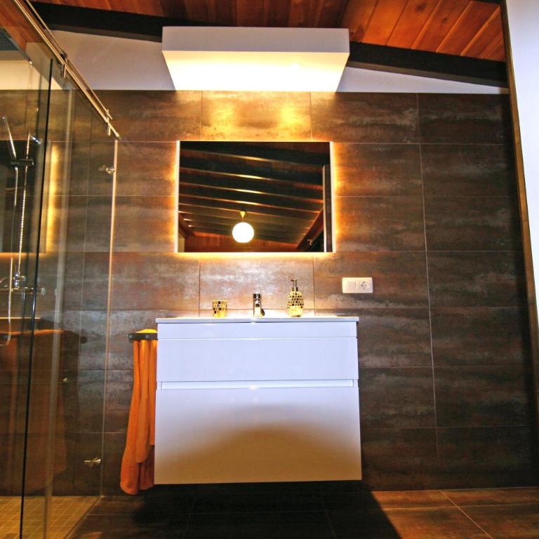 Crystalsuite. Beautiful penthouse with sea views - One-Bedroom Apartment - 26