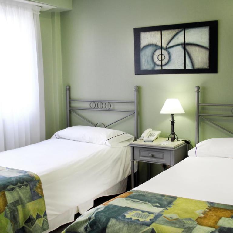 Uthgra Presidente Perón - Habitación Doble Estándar - 2