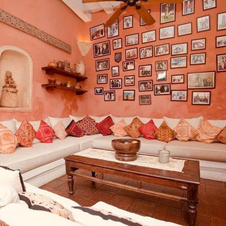 Magnificent Colonial Mansion - Villa - 27