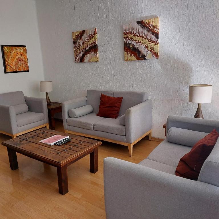 Steinhaus Suites Emilio Castelar - Three-Bedroom Apartment - 19