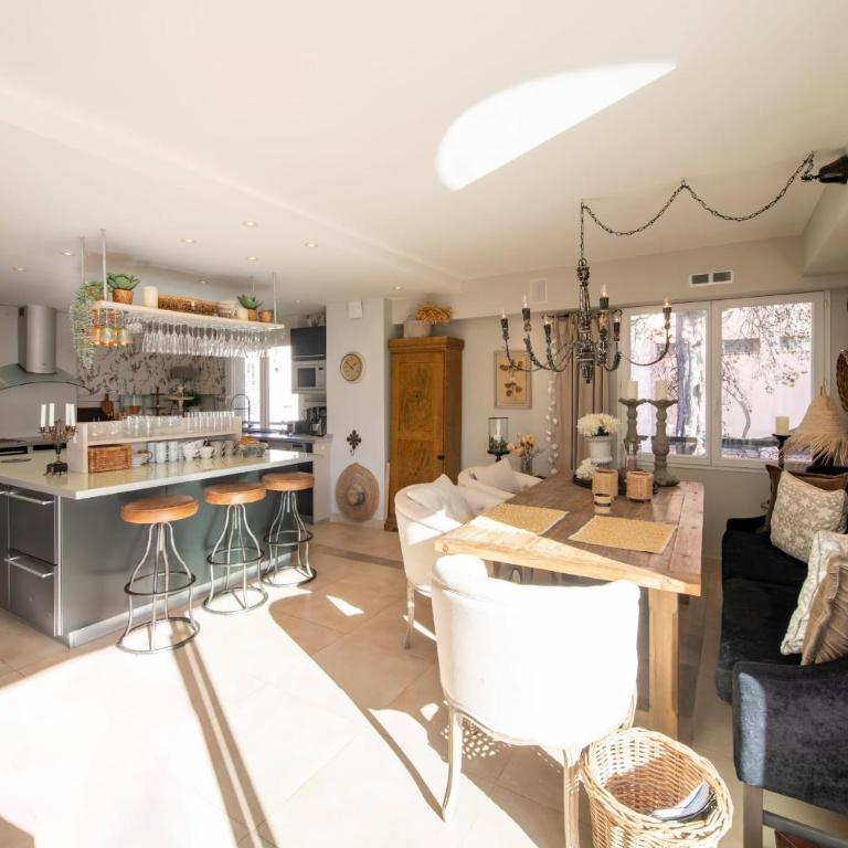 Cannes Luxury Rental - Pretty 3 bedroom apartment to rent with 50m terrace - Apartment - 15
