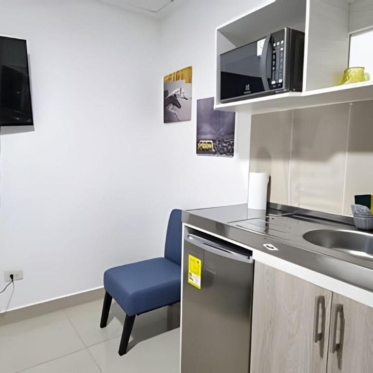 ED SANTO TOMAS LAURELES MEDELLIN - Apartamento Suite - 7