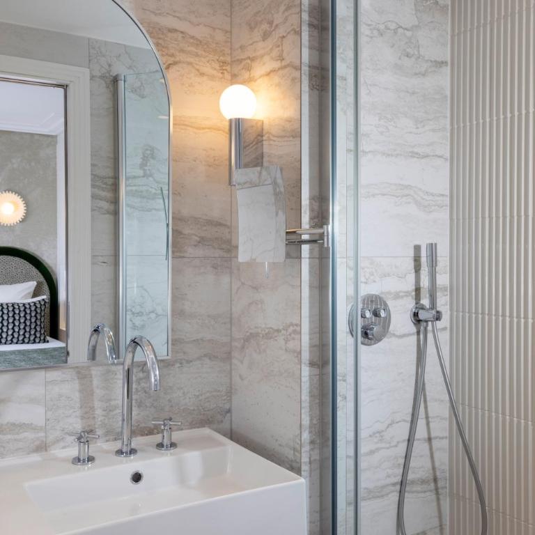 Hotel des Carmes by Malone - Chambre Familiale - 7