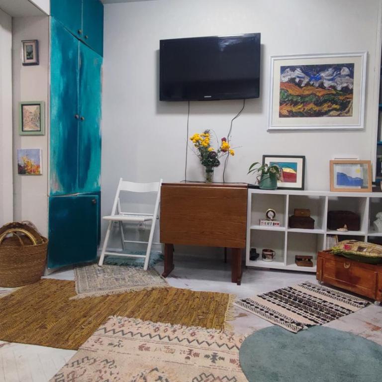 Blue Sparrow, city center studio - Studio - 20