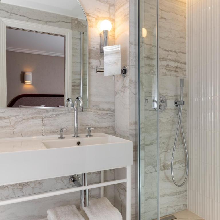 Hotel des Carmes by Malone - Chambre Double ou Lits Jumeaux Supérieure - 7