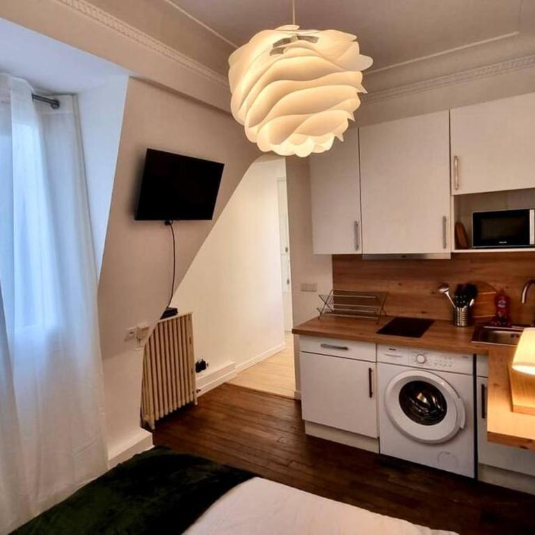 Champs-Elysées - Suite for 2 people - One-Bedroom Apartment - 12