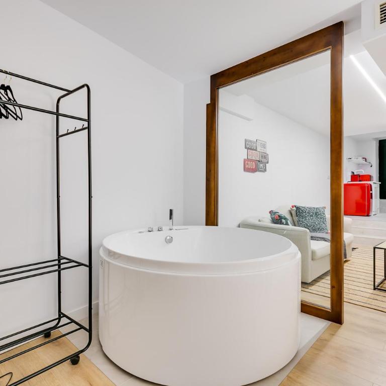 Palacio de Bobadilla Suites - Suite Deluxe con bañera de hidromasaje - 5