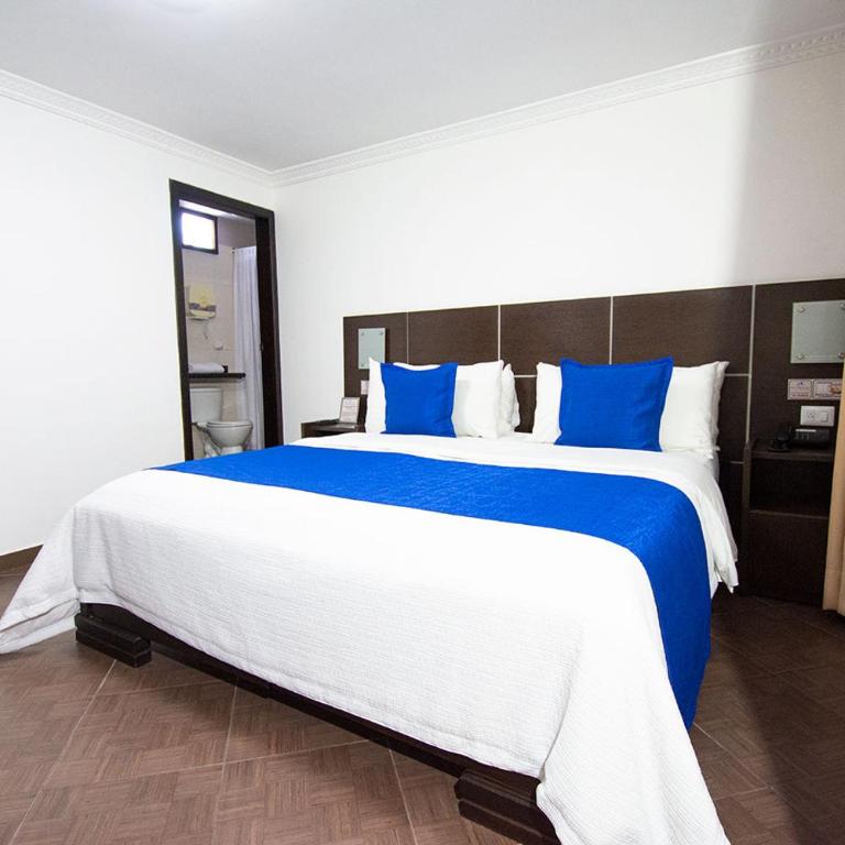 Hotel Plaza Victoria - Habitación Doble Económica - 4