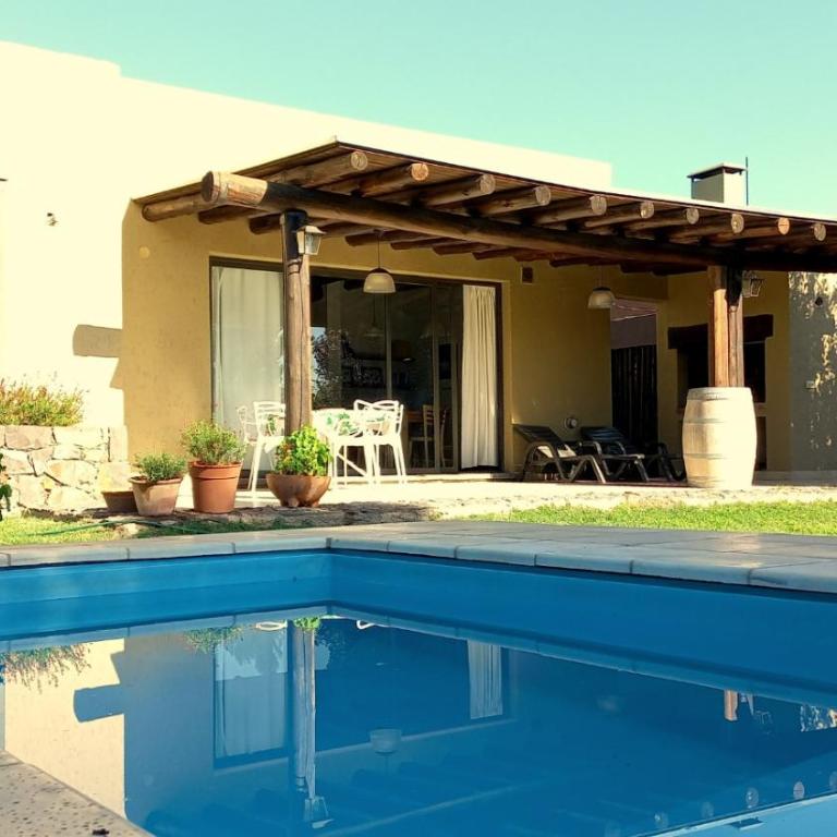 Casa EL Hache - Piscina - Chacras de Coria - Casa de 2 dormitorios - 1