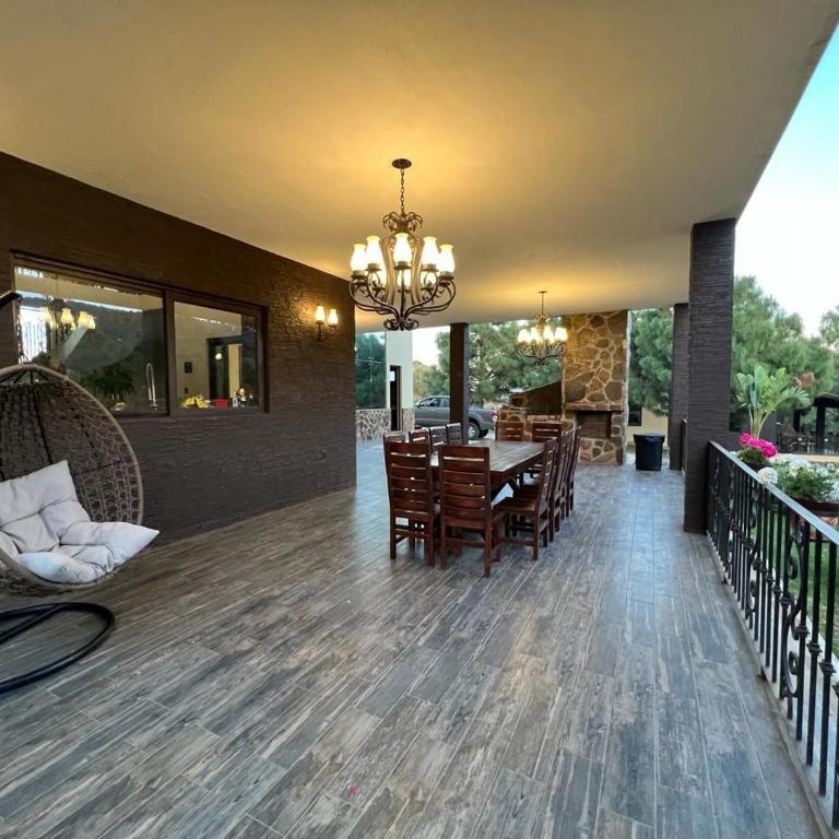 Hermosa Cabaña Familiar hasta para 30 huéspedes - Chalet - 11