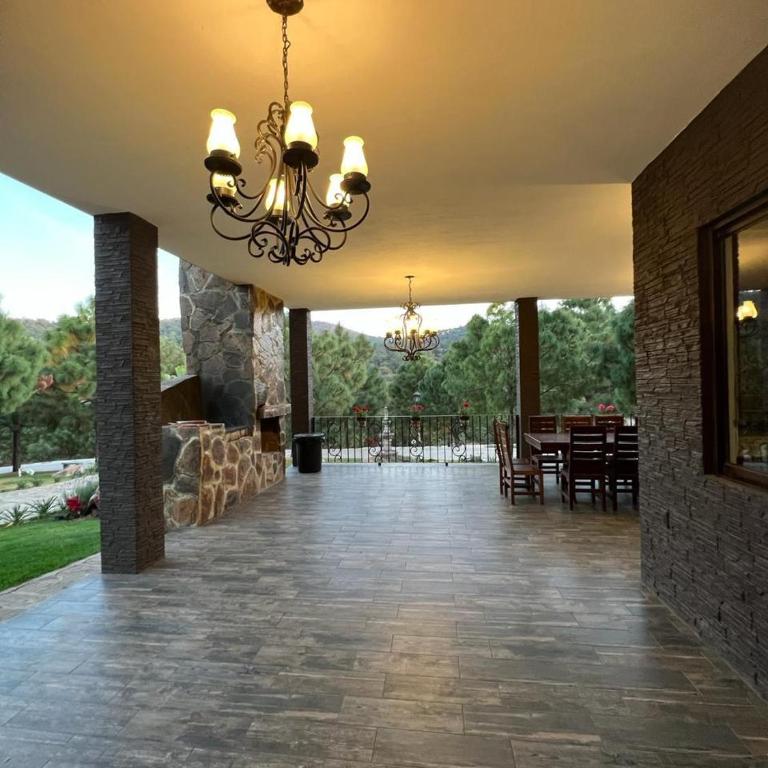 Hermosa Cabaña Familiar hasta para 30 huéspedes - Chalet - 10