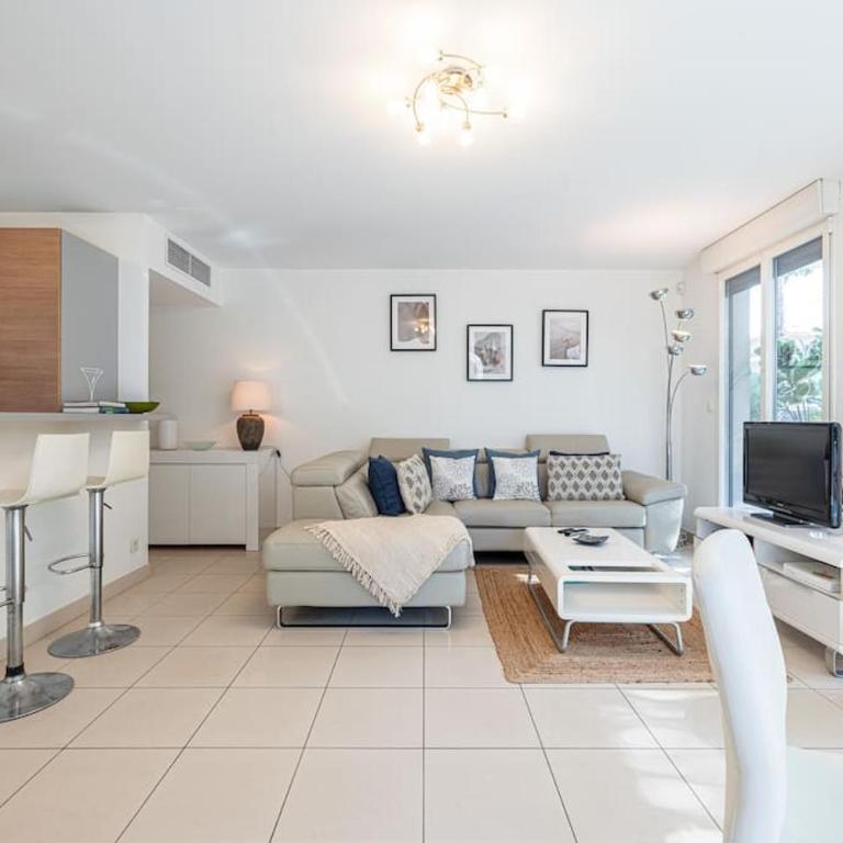 Beautiful and Spacious 2 bed Apt with Pool - Appartamento con 2 Camere da Letto - 1