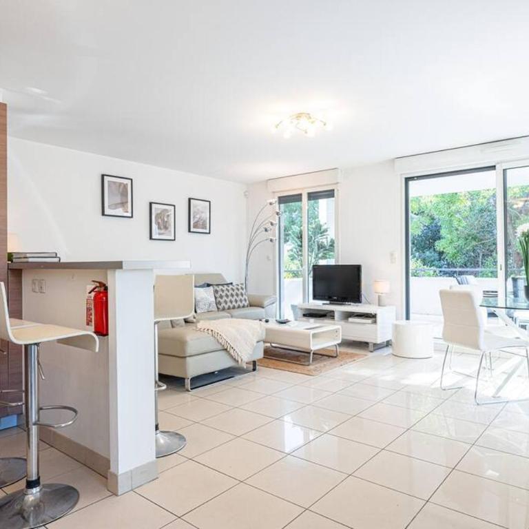 Beautiful and Spacious 2 bed Apt with Pool - Appartamento con 2 Camere da Letto - 4