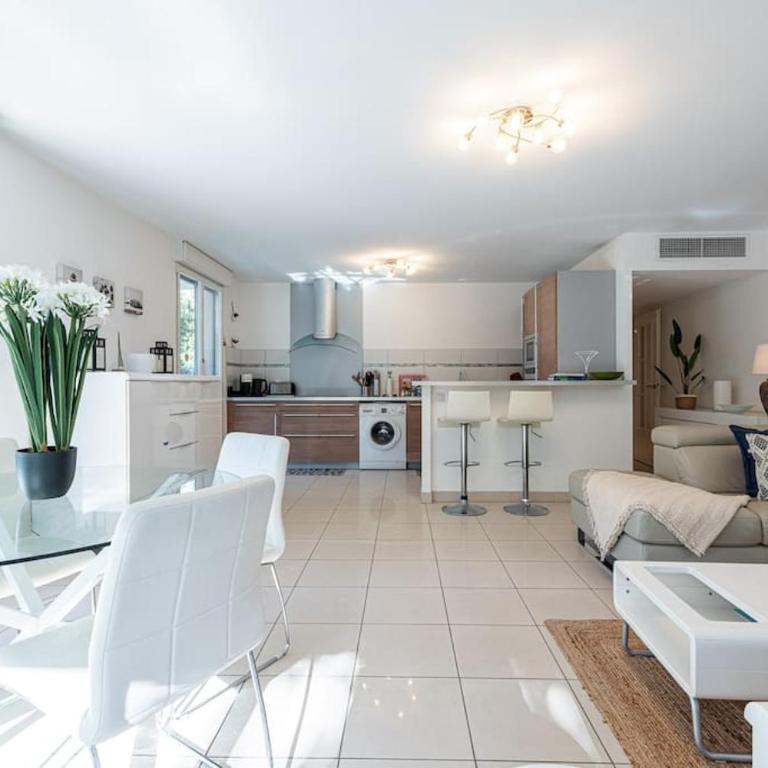Beautiful and Spacious 2 bed Apt with Pool - Appartamento con 2 Camere da Letto - 6