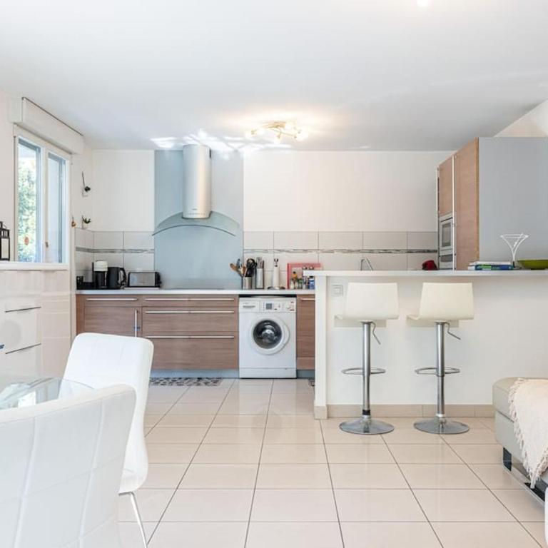 Beautiful and Spacious 2 bed Apt with Pool - Appartamento con 2 Camere da Letto - 23