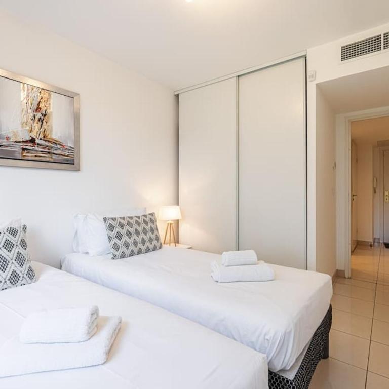 Beautiful and Spacious 2 bed Apt with Pool - Appartamento con 2 Camere da Letto - 30