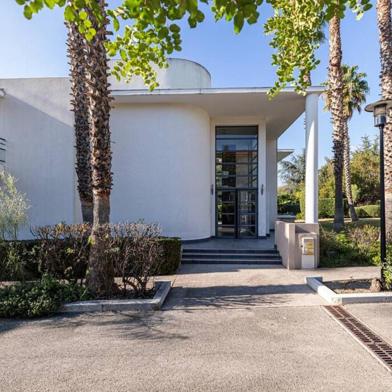 Beautiful and Spacious 2 bed Apt with Pool - Appartamento con 2 Camere da Letto - 42