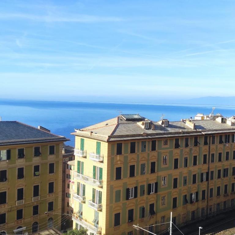 AffittaCamere Columbus - Camera Matrimoniale/Doppia con Letti Singoli con Bagno Privato Esterno - 1