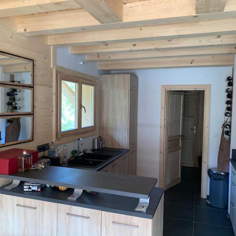 Individual chalet for up to 12 people maximum - Chalet - 14