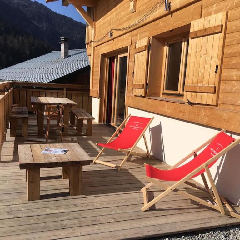 Individual chalet for up to 12 people maximum - Chalet - 26