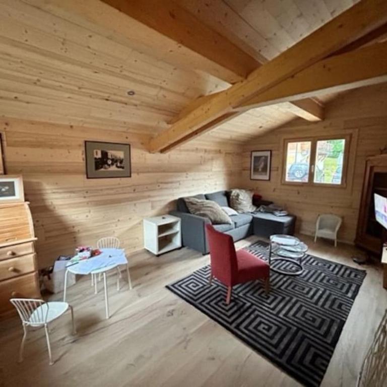 Individual chalet for up to 12 people maximum - Chalet - 15