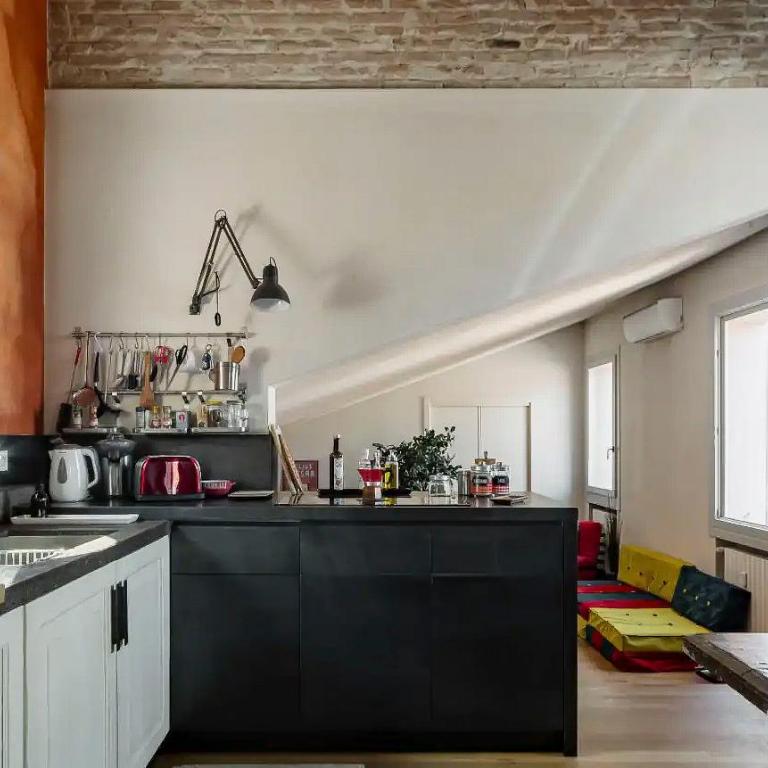Bright and Peaceful Apartment in Historic Palazzo - Two-Bedroom Apartment - 14