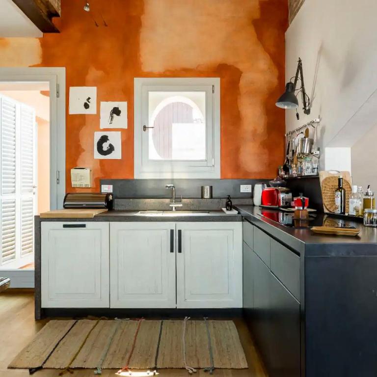 Bright and Peaceful Apartment in Historic Palazzo - Two-Bedroom Apartment - 17
