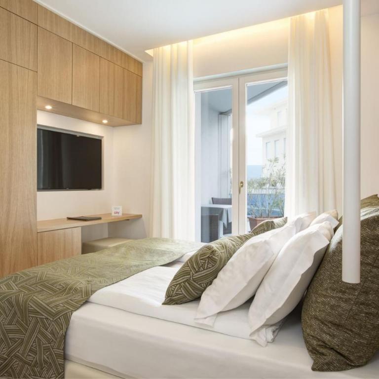 Hotel Cavalieri Palace & Suites - Suite con Balcone - 3