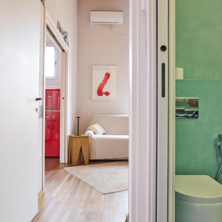 Bright and Peaceful Apartment in Historic Palazzo - Two-Bedroom Apartment - 46