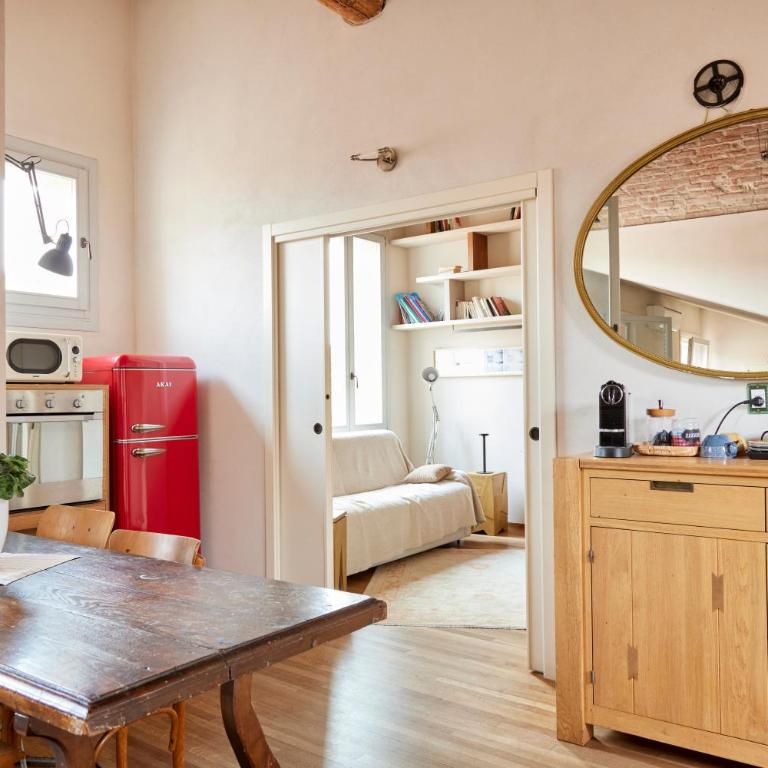 Bright and Peaceful Apartment in Historic Palazzo - Two-Bedroom Apartment - 32
