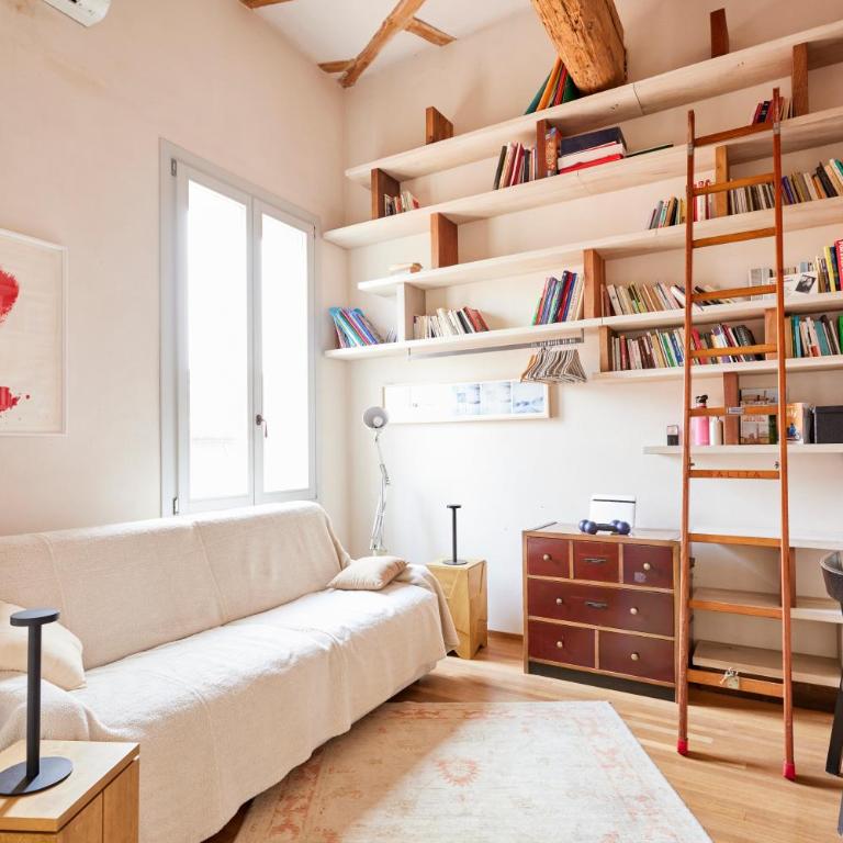 Bright and Peaceful Apartment in Historic Palazzo - Two-Bedroom Apartment - 31