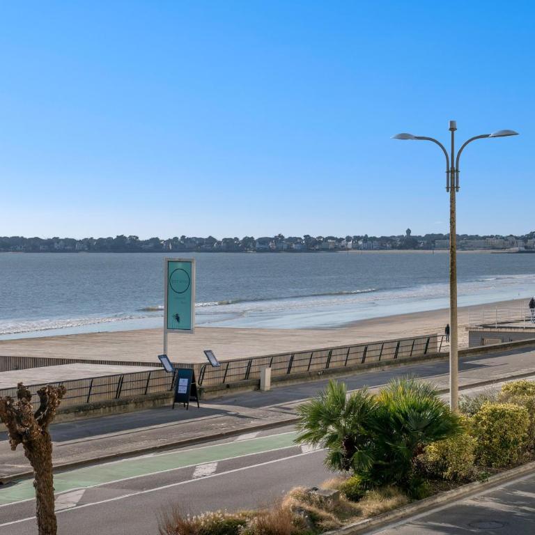 Échappée à 4 - Superbe vue mer - 30m de la plage - Appartement - 13