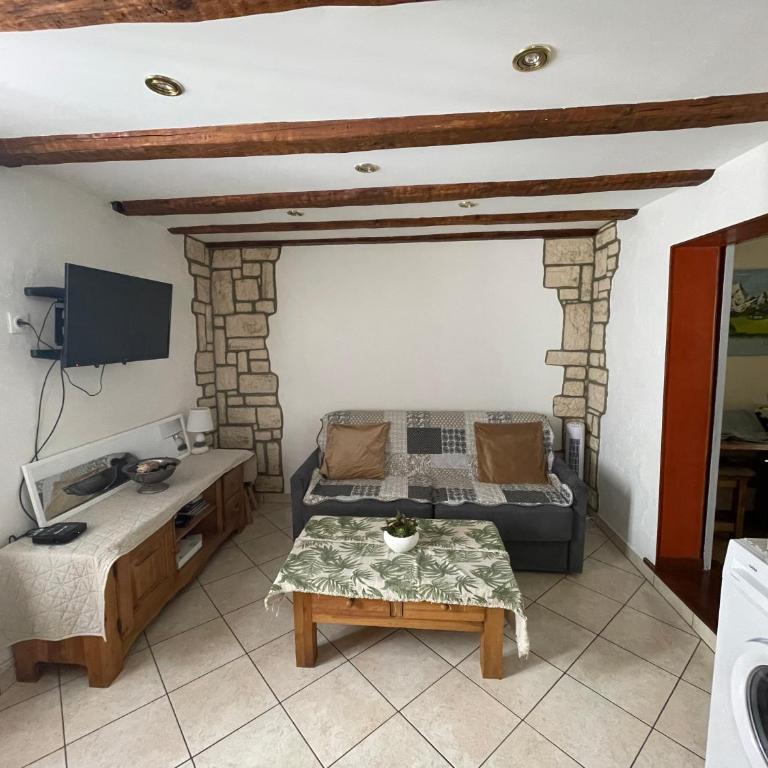 ANNECY 2 Fg Sainte Claire vieille ville 4pers 3 étoiles proche lac et gare - Apartment mit 1 Schlafzimmer - 9