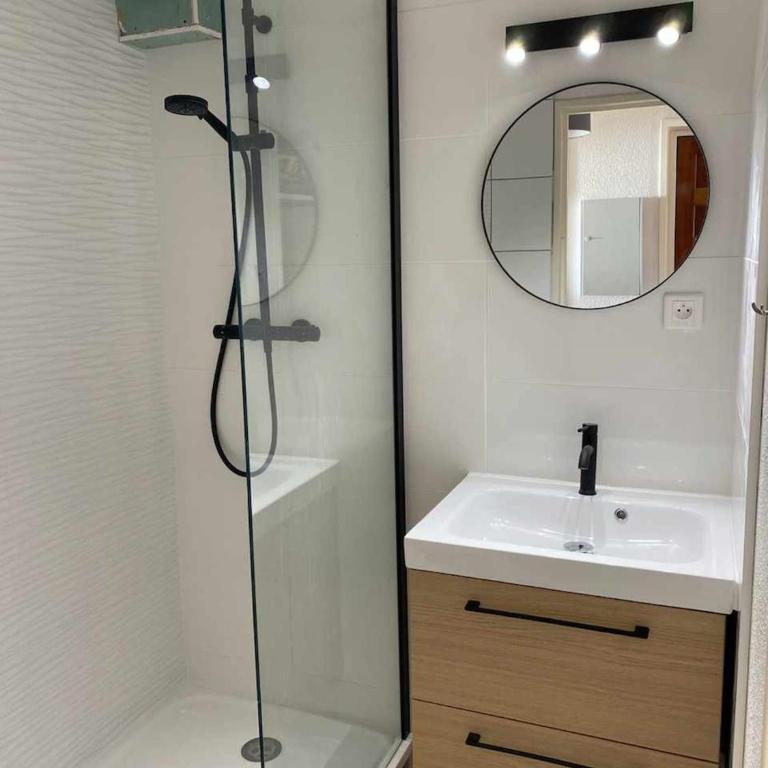 Appart vue mer accès plage à 30m - Apartamento - 12