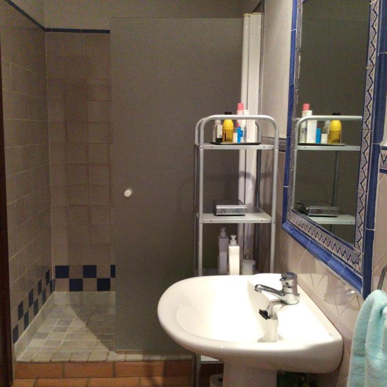 La Kamareta de Chite - Three-Bedroom House - 26