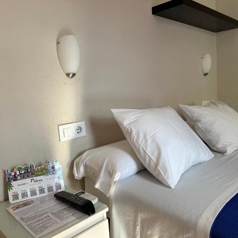 Hostal Moscatel - Small Double Room - 3