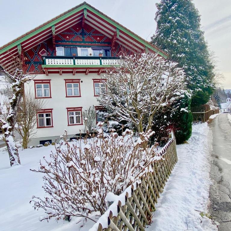 Ferienwohnung RESL - geschmackvoll renoviert & zentral im historischen Schindelhaus - Apartment mit 1 Schlafzimmer - 17